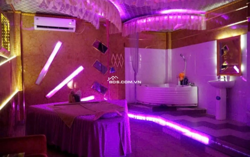 CHO THUÊ NHÀ MTKD SẦM UẤT TRƯỜNG SA, Q. PHÚ NHUẬN DTSD 400M2 CHỈ 70TR/TH. LH:0918045839, 0902584679.